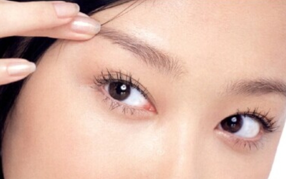 這兩種人不要做提眉，可能讓你變丑！魏皎醫(yī)生提醒
