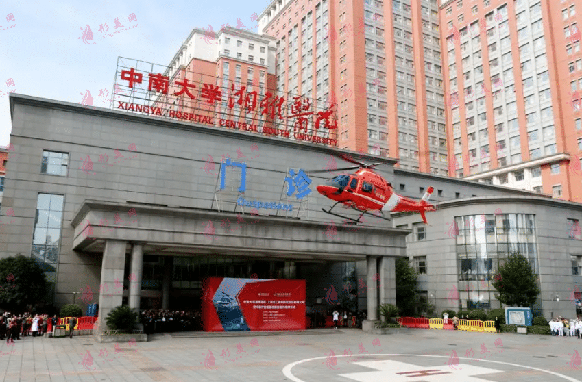 湖南長(zhǎng)沙湘雅醫(yī)院植發(fā)多少錢(qián)？植發(fā)專(zhuān)家都有哪些|價(jià)格表分享