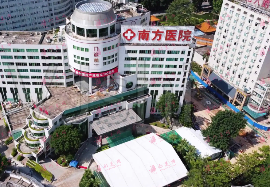 南方醫(yī)科大學南方醫(yī)院隆胸多少錢? 南方醫(yī)科大學南方醫(yī)院隆胸多少錢?