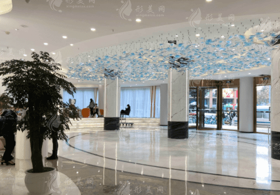 成都軍大吸脂怎么樣？哪個醫(yī)生好？2023新版收費價格表