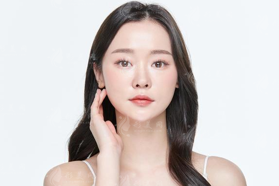 眼部提升手術(shù)多久恢復(fù)？介紹幾種快速恢復(fù)的方法