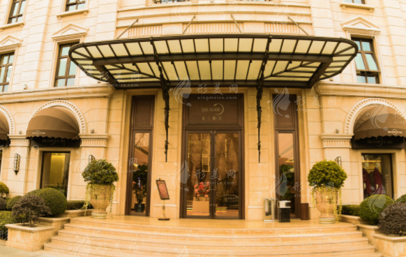 四川米蘭柏羽醫(yī)學(xué)美容醫(yī)院 四川米蘭柏羽醫(yī)學(xué)美容醫(yī)院