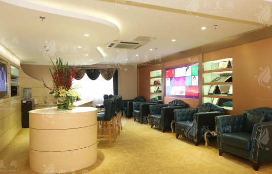 上海華美整形醫(yī)院地址，24小時免費咨詢預約，了解磨骨豐胸價格