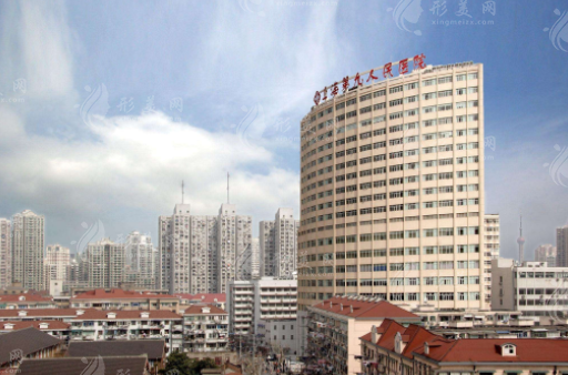 上海九院顴骨內(nèi)推和下頜角手術(shù)一起做多少錢？如何選擇磨骨醫(yī)生？