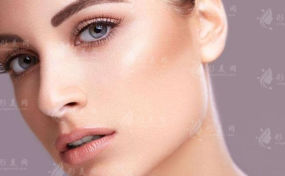 隆鼻手術(shù)失敗的癥狀有哪些？可以經(jīng)得起幾次修復(fù)？