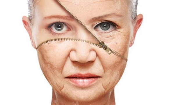 微創(chuàng)面部提升術(shù):效果與風(fēng)險(xiǎn)的權(quán)衡 微創(chuàng)面部提升術(shù):效果與風(fēng)險(xiǎn)的權(quán)衡