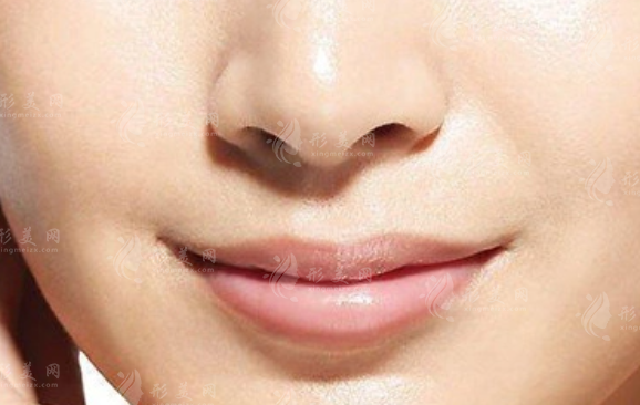 歪鼻整形價(jià)格探討：費(fèi)用因素與價(jià)格區(qū)間解析