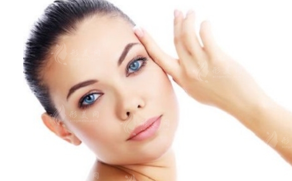 藍(lán)光祛痘效果好嗎？存在的風(fēng)險(xiǎn)都有哪些呢？