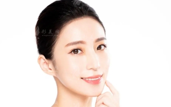 鼻小柱延長手術(shù)：潛在的后遺癥及風(fēng)險(xiǎn)