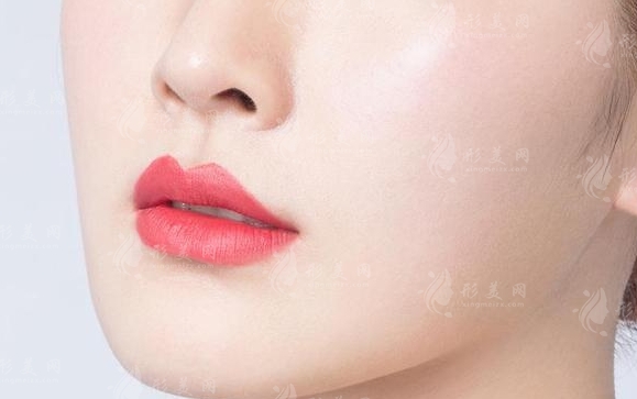 鼻翼縮小手術(shù)的風(fēng)險及其對呼吸的影響