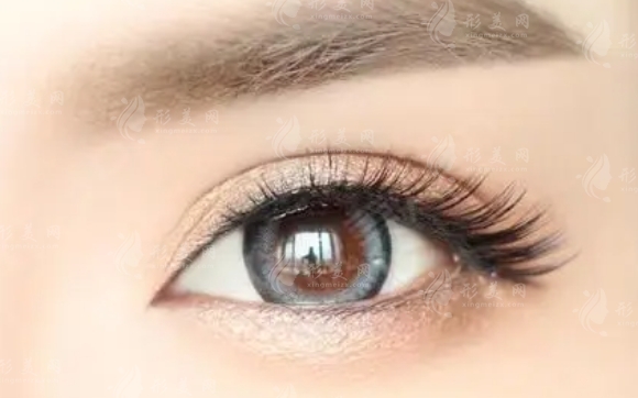 雙眼皮手術(shù)后:營養(yǎng)食譜助力快速恢復(fù) 雙眼皮手術(shù)后:營養(yǎng)食譜助力快速恢復(fù)