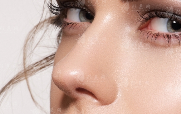 隆鼻手術(shù)會導(dǎo)致兩眼間距變短嗎?