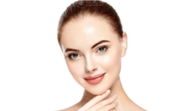 玻尿酸填充額頭與豐臉的價格探討