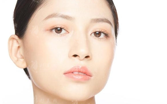 豐蘋果?。翰Ｄ蛩崤c自體脂肪的比較及恢復(fù)時(shí)間