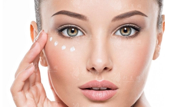 自體脂肪填充太陽穴后可以化妝嗎？