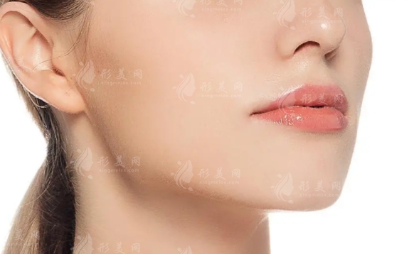 膠原蛋白豐唇效果能維持多長(zhǎng)時(shí)間？