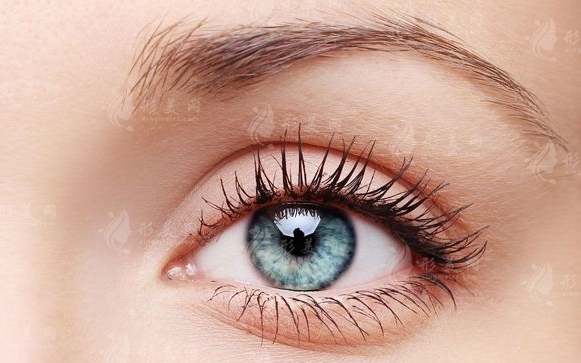 眼窩凹陷做不了雙眼皮？應該如何解決？