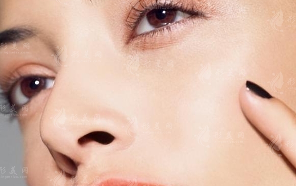 鼻小柱延長(zhǎng)：價(jià)格與材料選擇