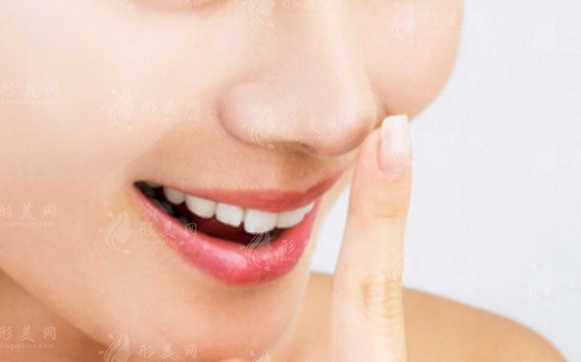 隆鼻硅膠取出后鼻子會變丑嗎？硅膠的使用壽命是多久？