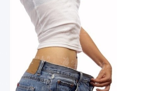 腹部吸脂手術(shù)一般多少錢？影響價(jià)格的因素有這些~