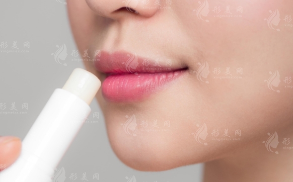 嘴唇縮小手術(shù)有危險(xiǎn)嗎？美唇變身術(shù)全攻略