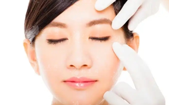 筋膜懸吊面部提升:風險與效果的深度解析 筋膜懸吊面部提升:風險與效果的深度解析