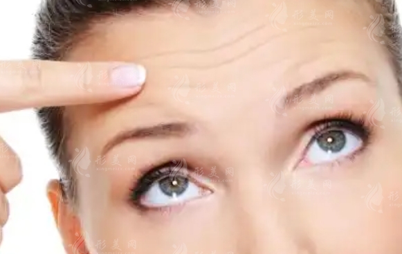 手術(shù)去除眉間紋：安全與注意事項(xiàng)