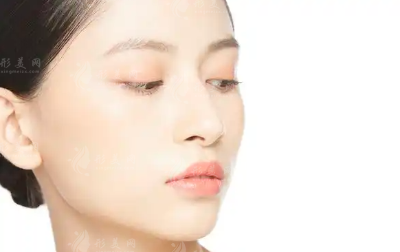 朝天鼻矯正：費(fèi)用與風(fēng)險(xiǎn)解析