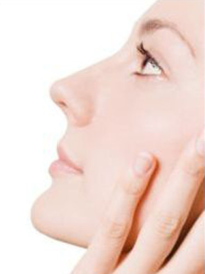 硅膠隆鼻手術費用是多少 - 珍美網(wǎng)