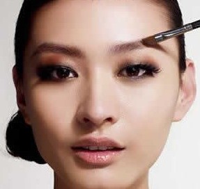 韓式提眉手術(shù)的價(jià)格是多少 - 珍美網(wǎng)