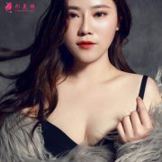 北京純脂整形醫(yī)院自體脂肪隆胸+腰腹手臂抽脂的恢復(fù)過程分享