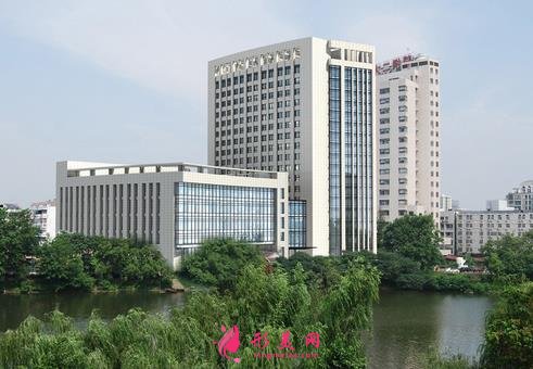 南京吸脂哪家醫(yī)院好？排名前五強口碑點評供參考！