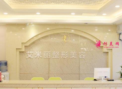 成都吸脂正規(guī)醫(yī)院軍大、西區(qū)等上榜！抽脂價格查查